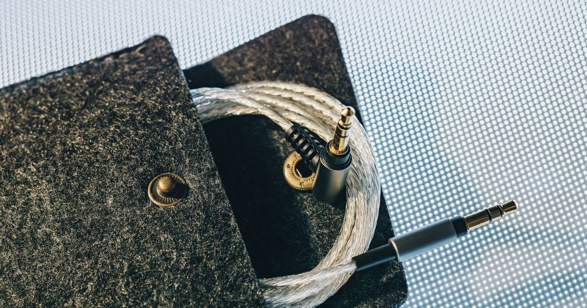 Best Tech Pouches for Travel: Cable Organisers Compared (2026)
